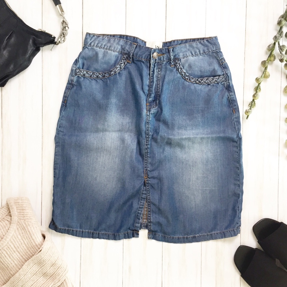 3/$25 JoH Braided Trim Denim Skirt - S